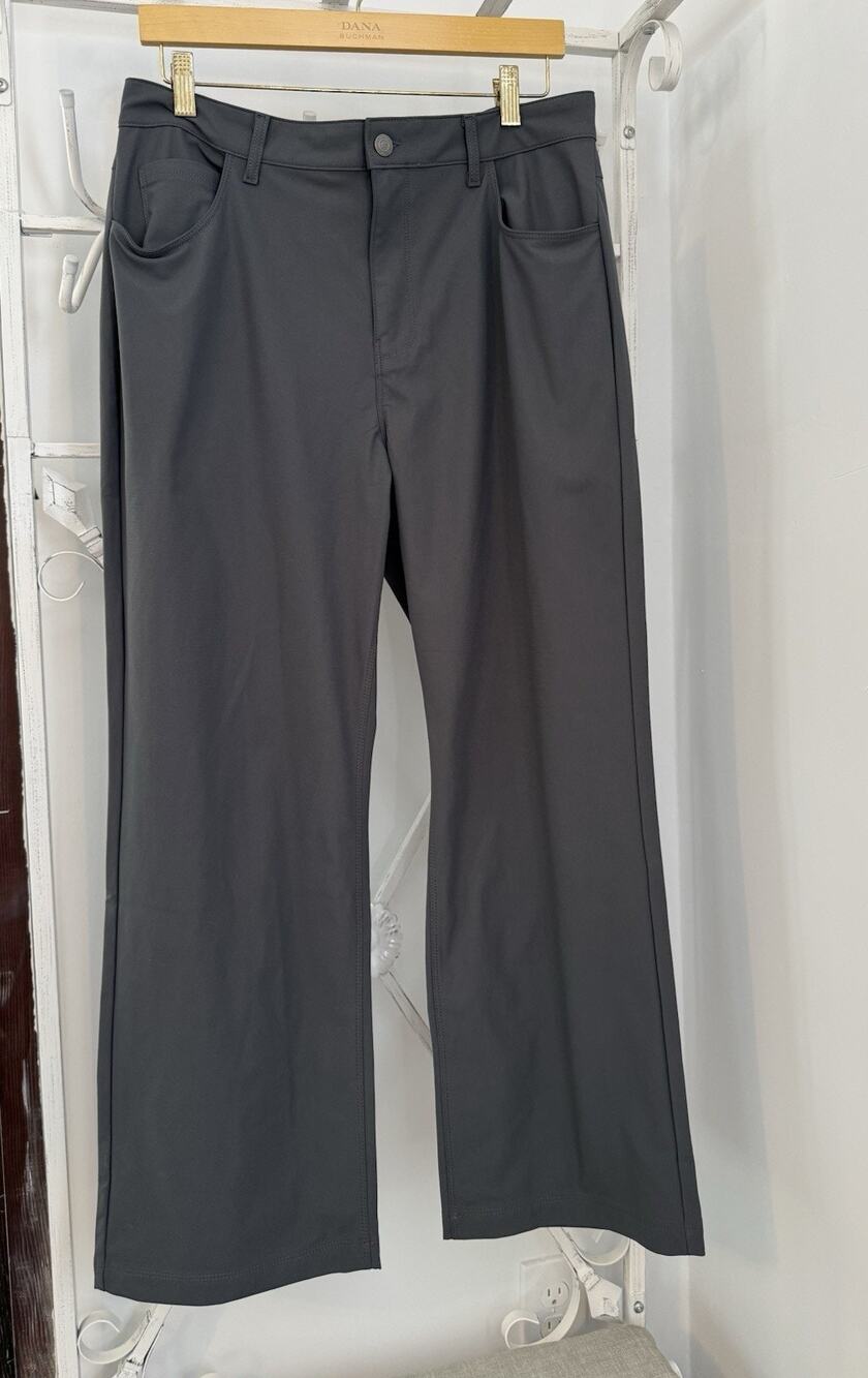 Fabletics gray men’s pants 32x30 made in Jordania NWT